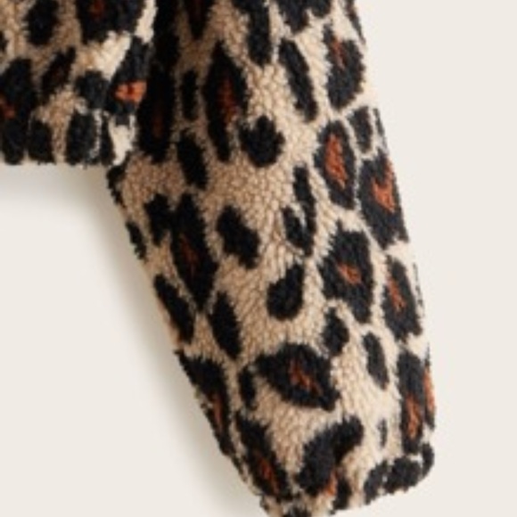 Sale! Trendy New Leopard Print Sweatshirt - Picture 4 of 4